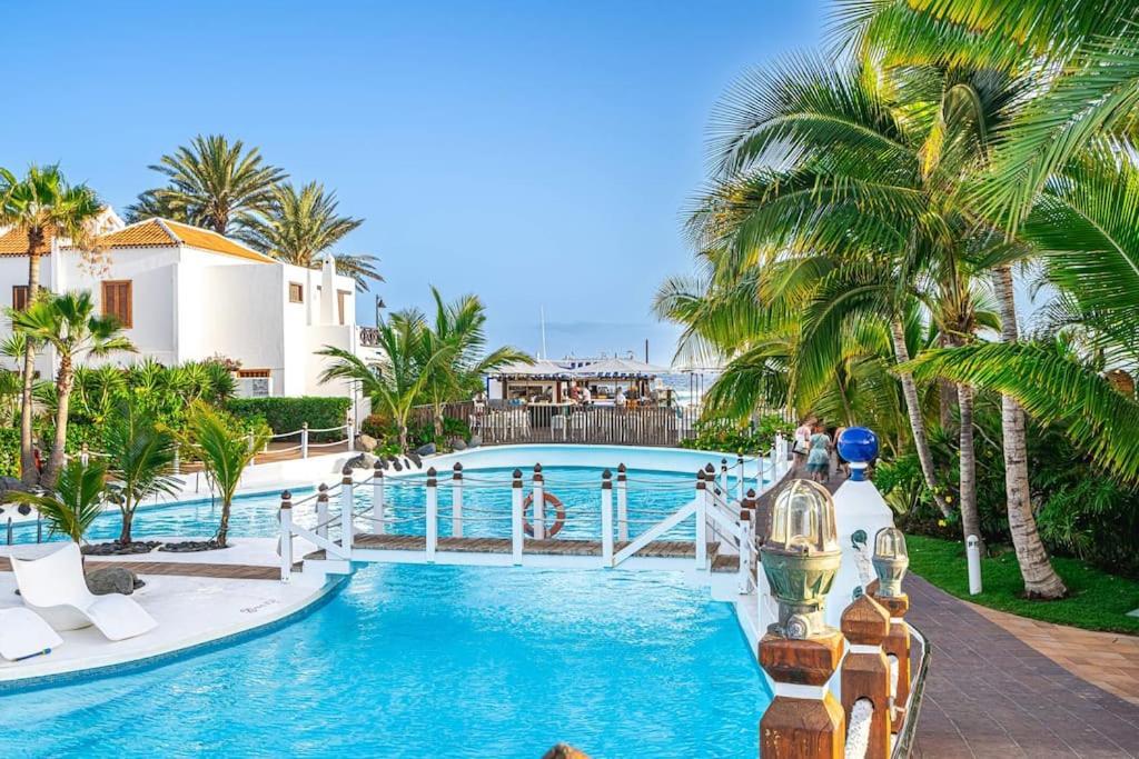 Duplex En Las Americas 3014 アロナ エクステリア 写真